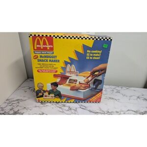 Vintage 1990s McDonalds Happy Meal Magic McNugget Snack Maker Toy SEALED